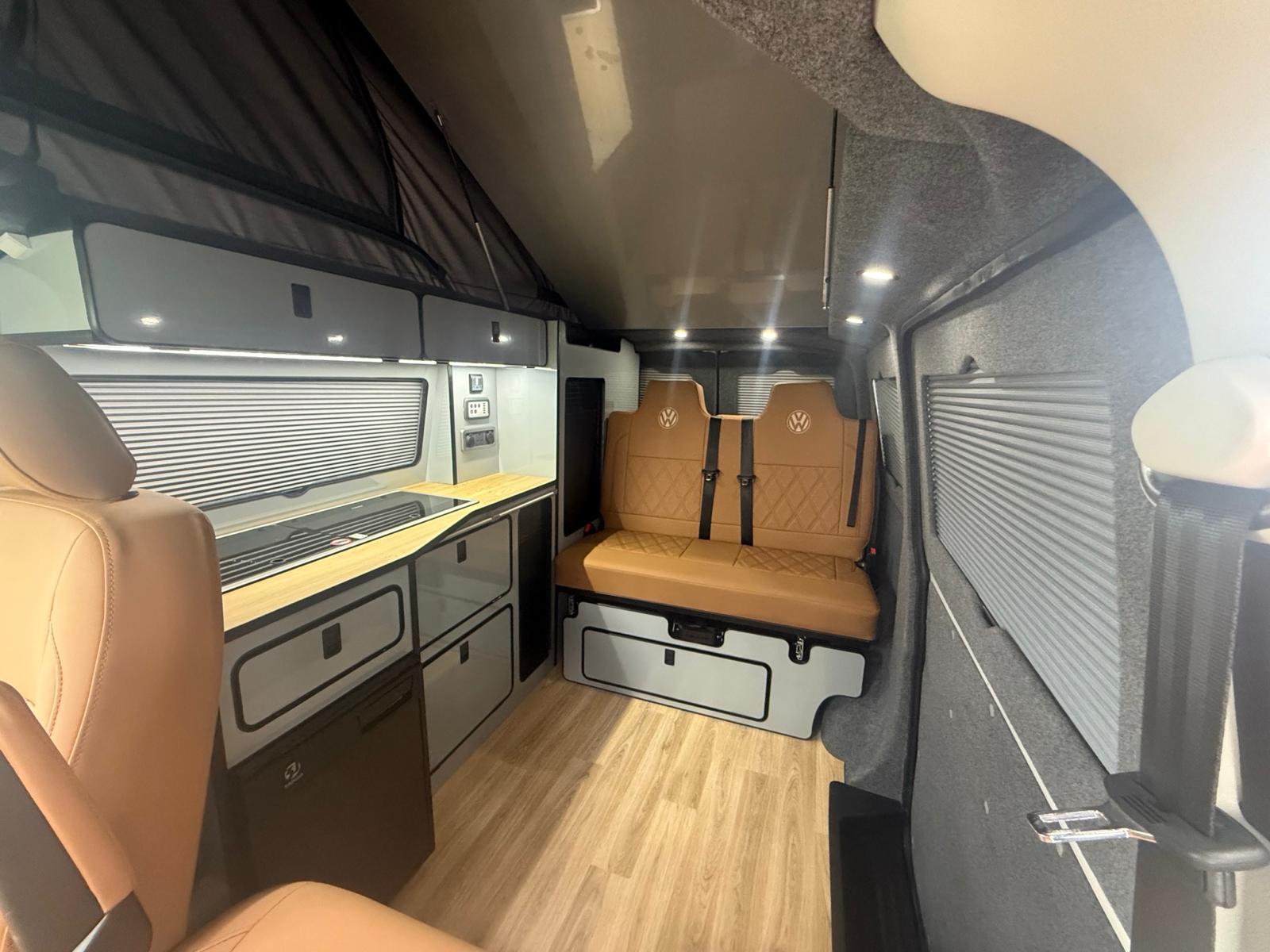 Ford Transit Custom 300 Limited – 2.0 TDCi